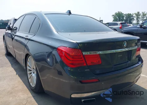 2010 BMW 750Li from USA, damaged, VIN WBAKB8C50ACY64262